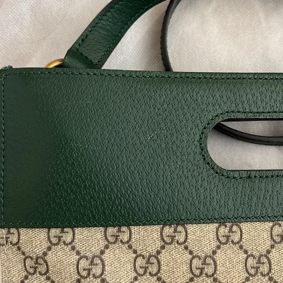 Gucci GG Supreme Messenger Tote Bag - Picture 10 of 15